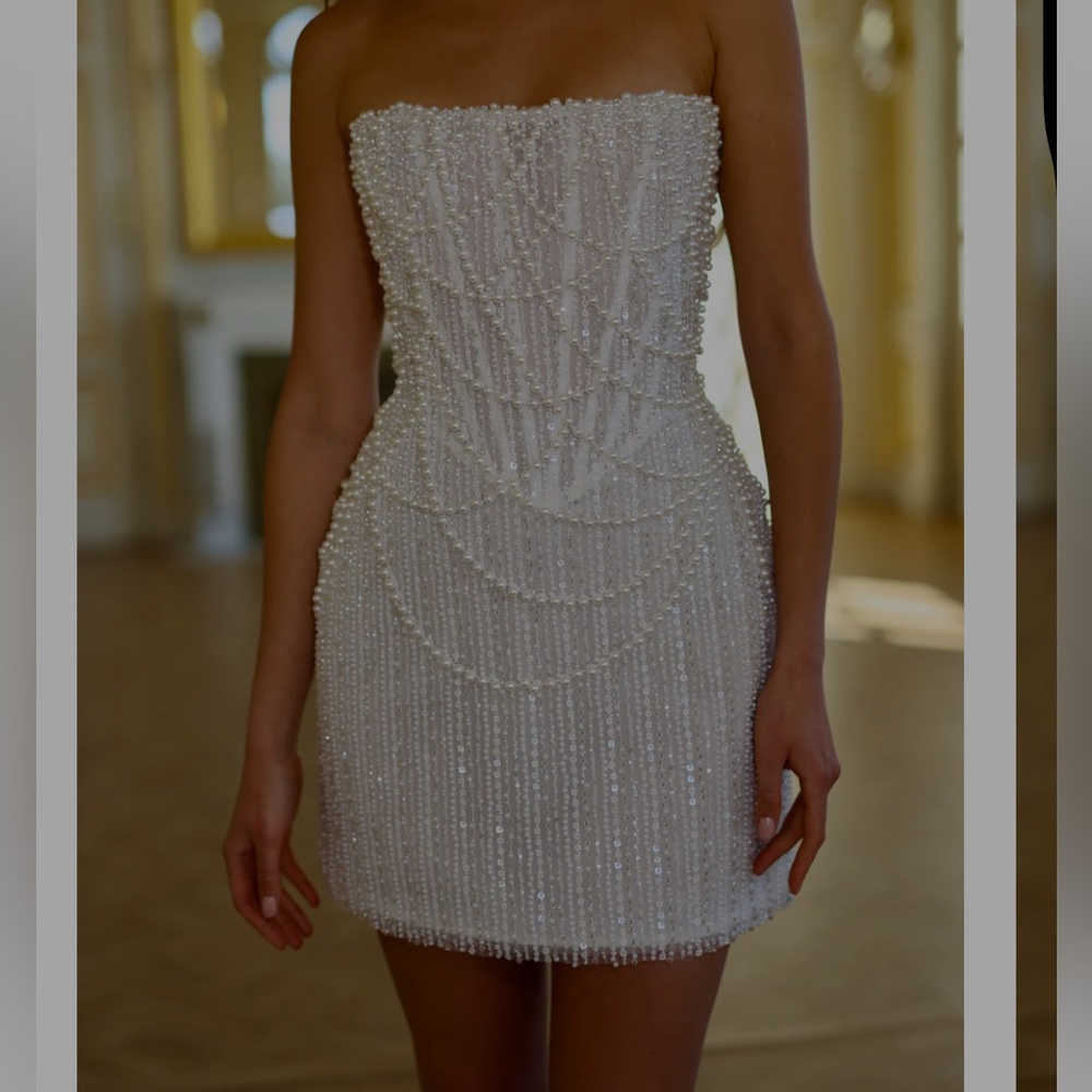 Elegant Strapless Pearl-Embellished Dress